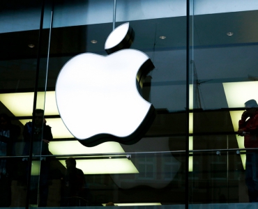  Bloomberg узнал о разработке iPhone с вогнутым дисплеем