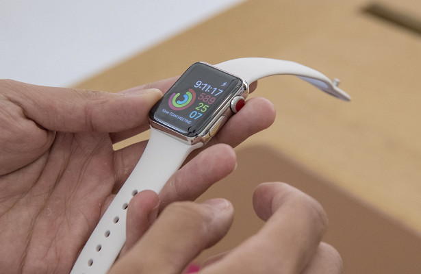  Люди каких профессий покупают Apple Watch чаще других 