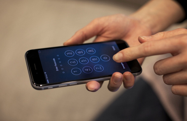 Apple заявила о невозможности подобрать пароль к iOS 11  