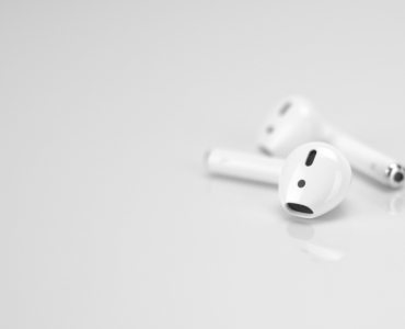 Россияне в полном восторге от AirPods